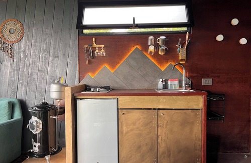 Kfardebian House | KOALA HUT - Luxurious treehouses with outdoor hot tub