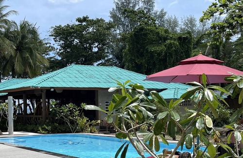 Nuea Khlong Hotel | Koh Jum Delight Beach