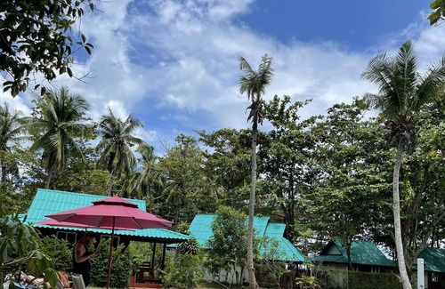 Nuea Khlong Hotel | Koh Jum Delight Beach