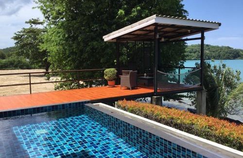 Siray Villa | Koh Sirey Beachfront Pool Villa - 2 Bedrooms House