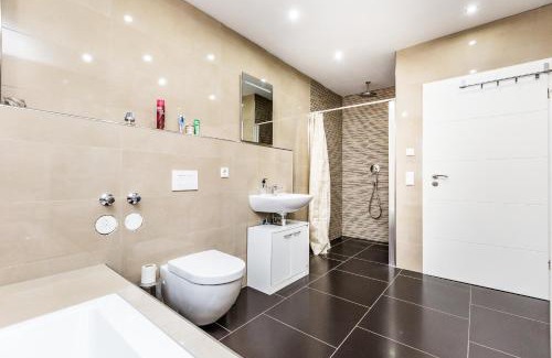 Rath-Heumar Apartment | Komfort Design Wohnung Köln