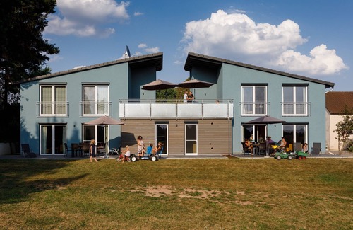 Aue Apartment | Komfort-Ferienwohnung,85 qm, im Obergeschoss, gut geeignet für Allergiker, kostenfreies WLAN