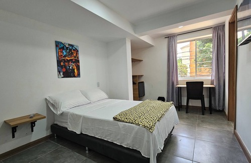 Medellin Bed & Breakfast | Komfort House Premium