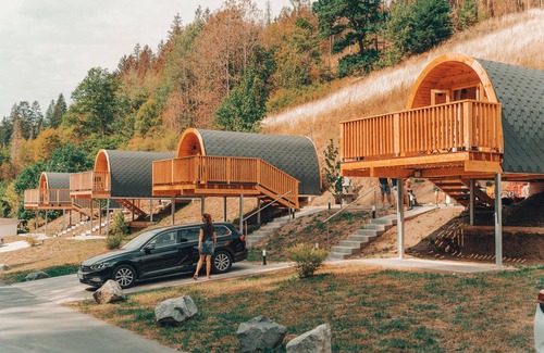 Wilhelmsthal Apartment | Komfortables Chalet für bis zu Drei Personen mit Terrasse