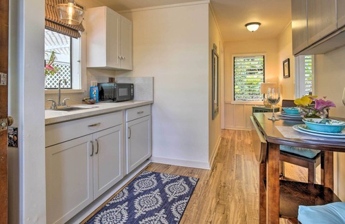 Honalo Apartment | Kona Area Cabin ~ 4 miles to Magic Sands Beach!