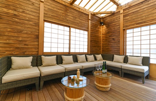 Higashishinsaibashi House | KONJAKUSO Osaka Shinsaibashi "TARUKAISEN" Rooftop SPA