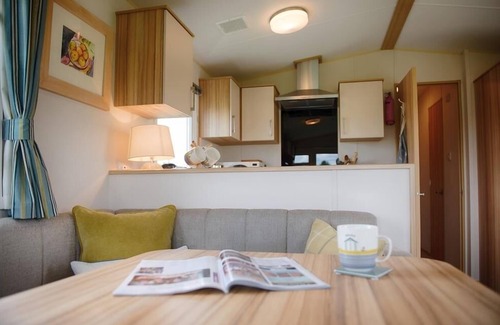 Castle Douglas Cottage | Konkers - a static caravan that sleeps 6 guests in 3 bedrooms