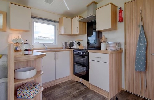 Castle Douglas Cottage | Konkers - a static caravan that sleeps 6 guests in 3 bedrooms