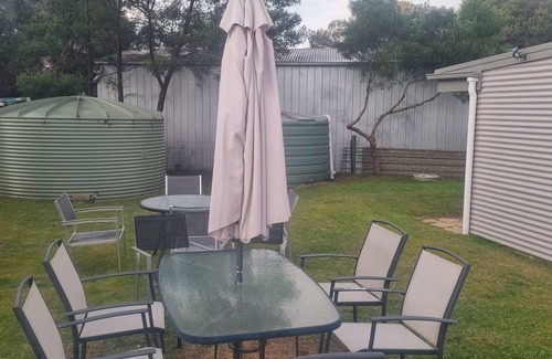 Loch Sport House | Kookaburra Lodge. Loch Sport. For a comfortable Stay. Close to Lake & ocean