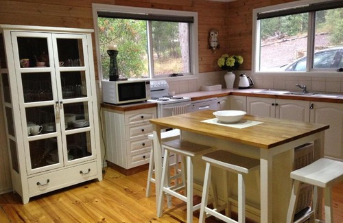 Sawmill Settlement House | Kookas Cottage