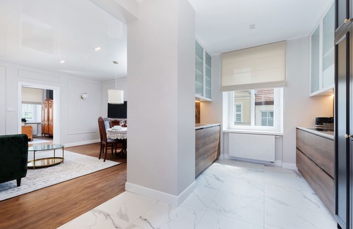Darlowko Apartment | Kosciuszki Square Apartment by Renters
