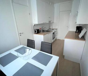 Espoo Apartment | Kotimaailma - Kalustettu kolmio rauhallisella alueella Espoossa