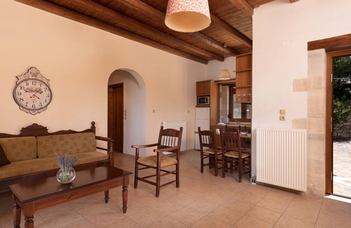Mylopotamos Villa | Koules Estate-Iris, with Pool & BBQ, an Agricultural barn for Nature lovers