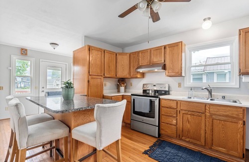 Malta House | Kozy Home right off Saratoga Lake