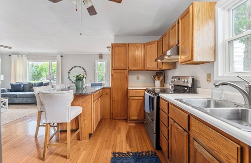 Malta House | Kozy Home right off Saratoga Lake