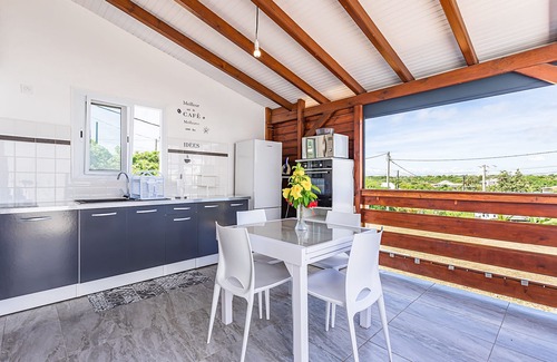 Le Gosier House | Kozy Kaz - Studio House, Sleeps 2