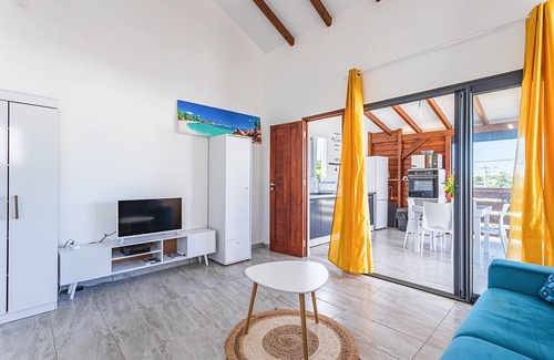 Le Gosier House | Kozy Kaz - Studio House, Sleeps 2