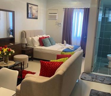 Talon Dos Apartment | Kral Suite in Las Piñas