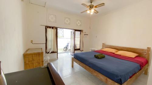 Batu Bolong House | Kris Kos