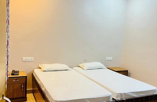 Gorakhpur Hotel | Krishna guest house