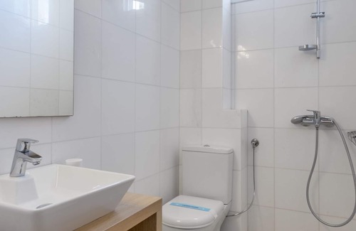 Katavolos House | Krouzeri Beach Apartments