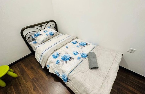 Kampung Stampin Apartment | Kuching BDC Saradise Rex Apartment