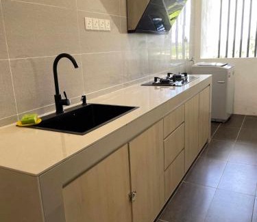 Kampung Stampin Apartment | Kuching Cozy Balinese Style Rex Apartment Near BDC