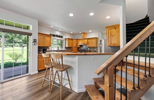 Ashford House | Kuma Tako's Secluded Mt. Rainer Retreat