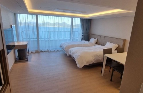 Suryuk Hotel | Kumho Tongyeong Marina Resort