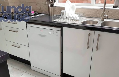 Selly Oak House | Kunda House Bournbrook