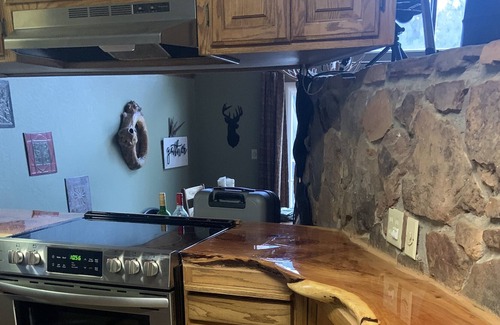 Heber Cabin | Kuranda Cabin - Mountain Getaway