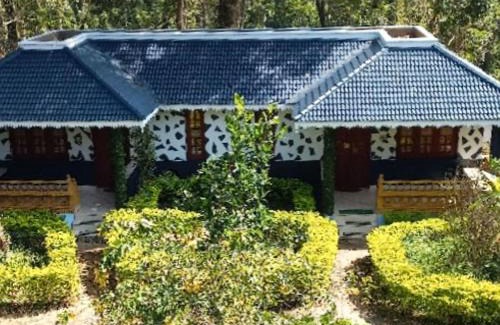 Kaimane Cabin | Kuruva Castle Cottages - Experience Nature & Wildlife