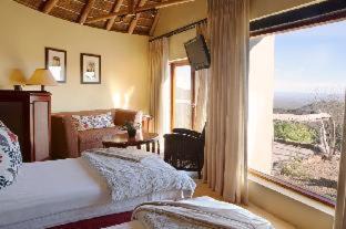 Blue Crane Route Cabin | Kuzuko Lodge