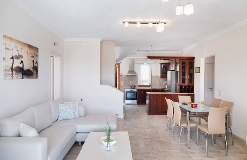 Meganisi Villa | Kyknos - Three Bedroom Villa, Sleeps 6