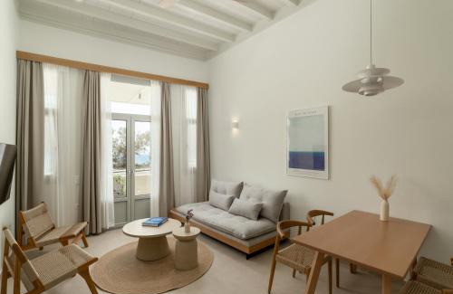 Gavrio Apartment | KYMA Suites Andros