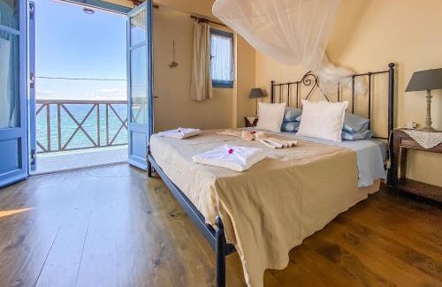 Skala Mistegnon House | Kyparissis Beach Houses