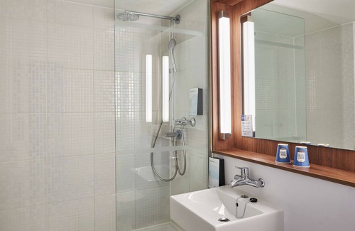 Brie-Comte-Robert Hotel | Kyriad Brie Comte Robert