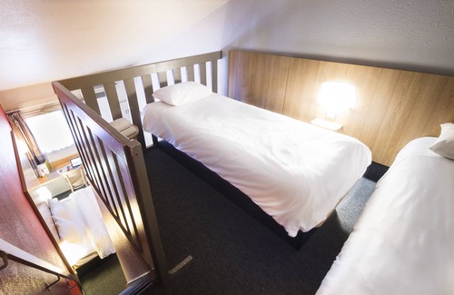 Chasseneuil-du-Poitou Hotel | Kyriad Direct Poitiers - Gare du Futuroscope