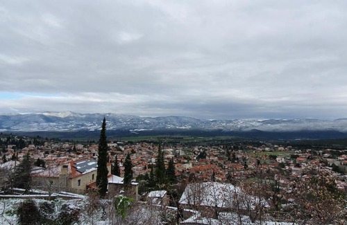 Amfiklia Hotel | Kyriaki Guesthouse & Suites