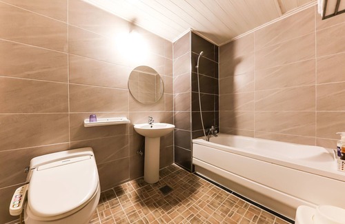 Bongmyeong-dong Hotel | Kyungha Spa Hotel