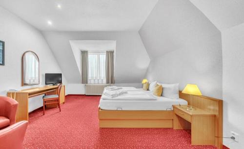 Frantiskovy Lazne Hotel | Lázeňský hotel Pyramida