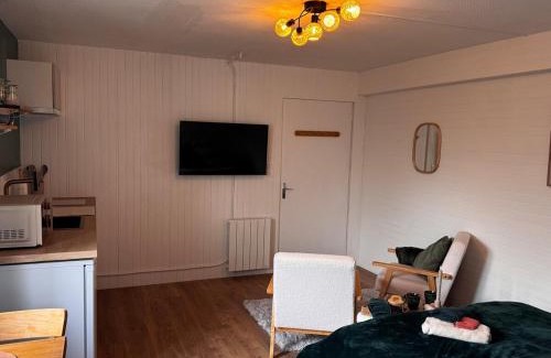 Pontmain Apartment | L'écrin de la villa des roses