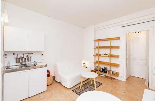 Vignerons Apartment | L'Écrin - Studio Calme - Proche Bois de Vincennes & Métro