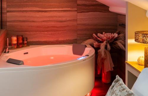 Terreaux - Bat d'argent Apartment | L étoile de L opéra Balnéo AC