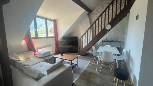Le Bourg-d'Oisans Apartment | L'Évasion Alpine