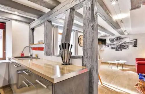 Lautenbach Apartment | L'Alsacienne room and spa, cosy atmosphere, whirlpool spa and wood-burning stove