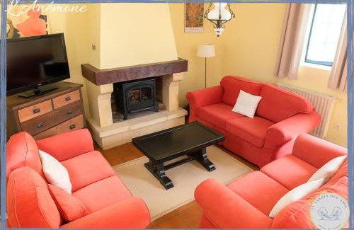 Meyrals House | L' Anémone