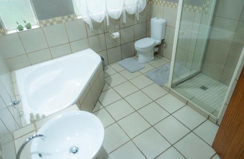 Middelburg Bed & Breakfast | L'anda Guesthouse & self catering