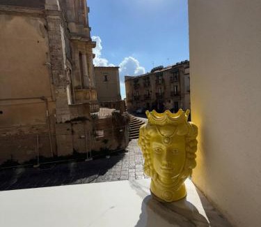 Caltagirone Apartment | L'Angolo della Piazza