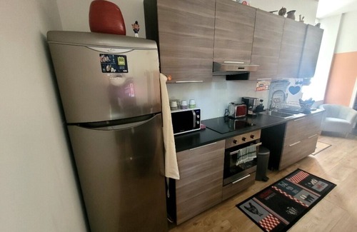 Avignon Apartment | L'Appartement- Studio LMS Radio Whole apartment 10 minutes' walk from Avignon